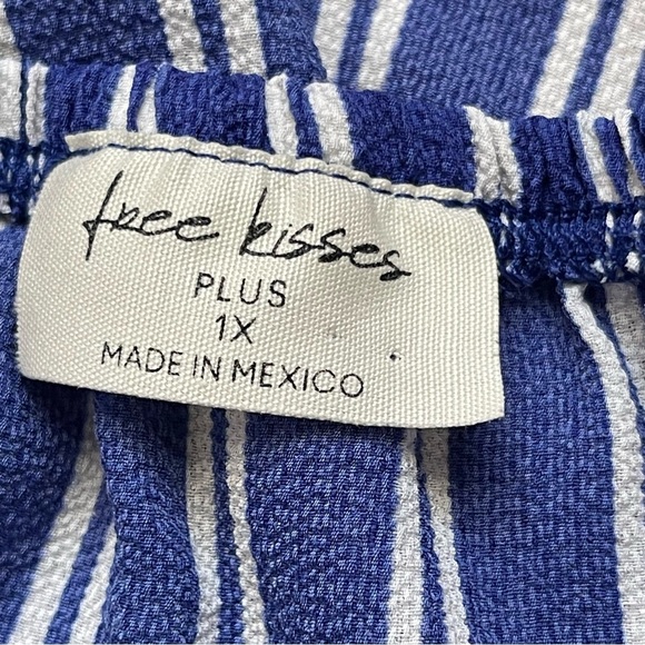 Free Kisses Nautical Striped Off On Shoulders Crop Top Blouse Women’s Size XL - Picture 7 of 8